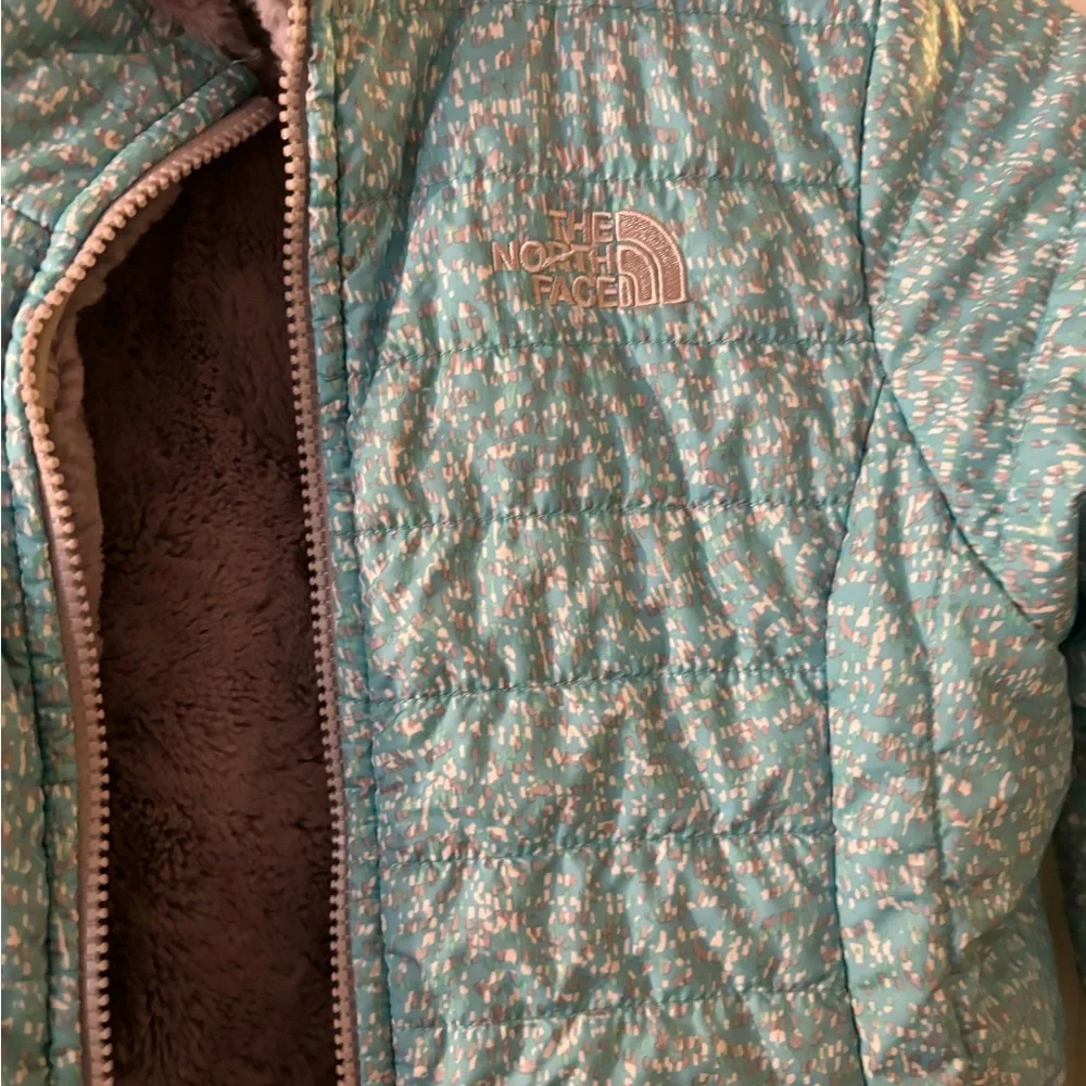 THE NORTH FACE GIRL REVERSIBLE JACKET. - Picture 3 of 7